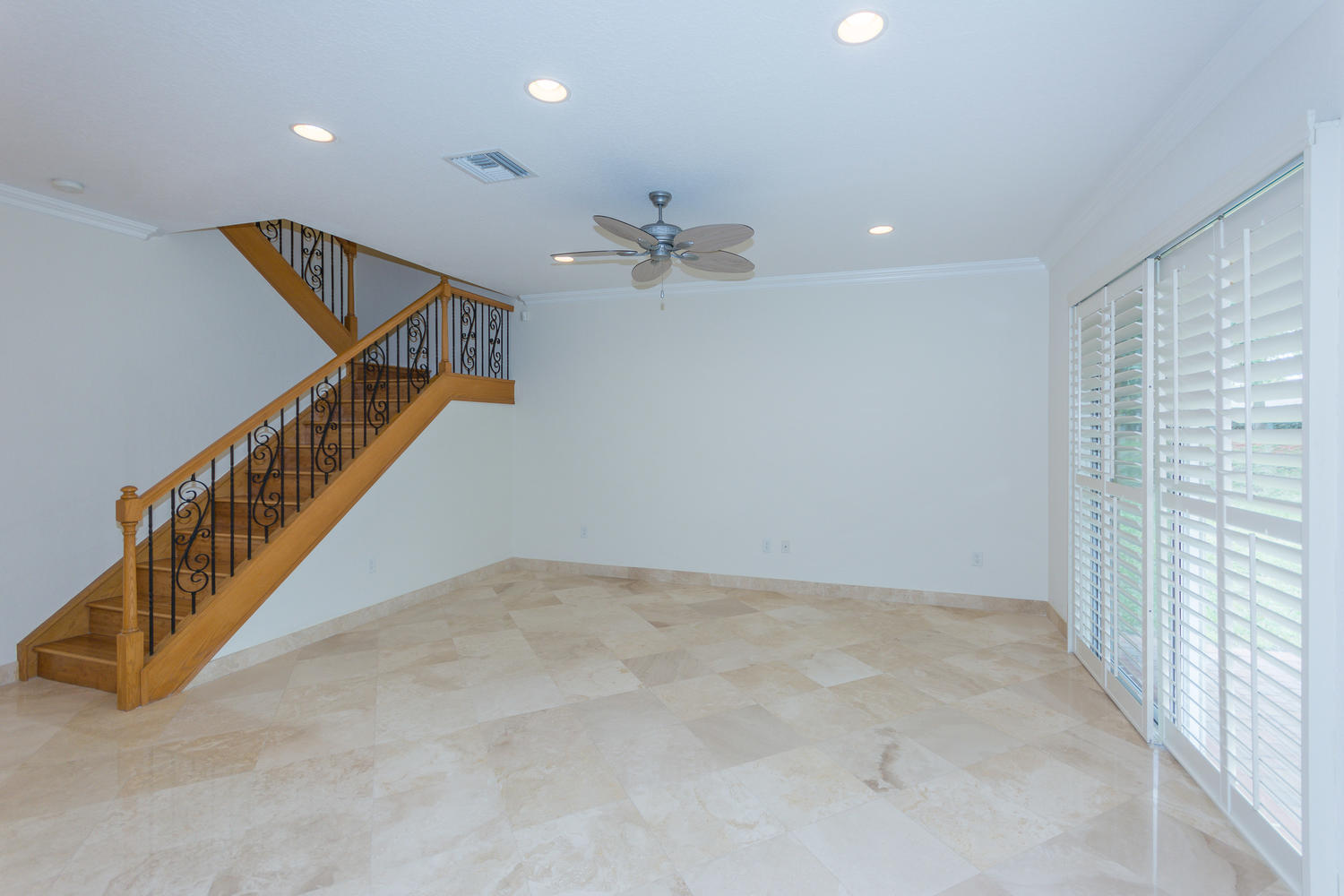7880 Red Mahogany Road Boynton Beach, FL 33437 - Photo 10 of 49 Living Room