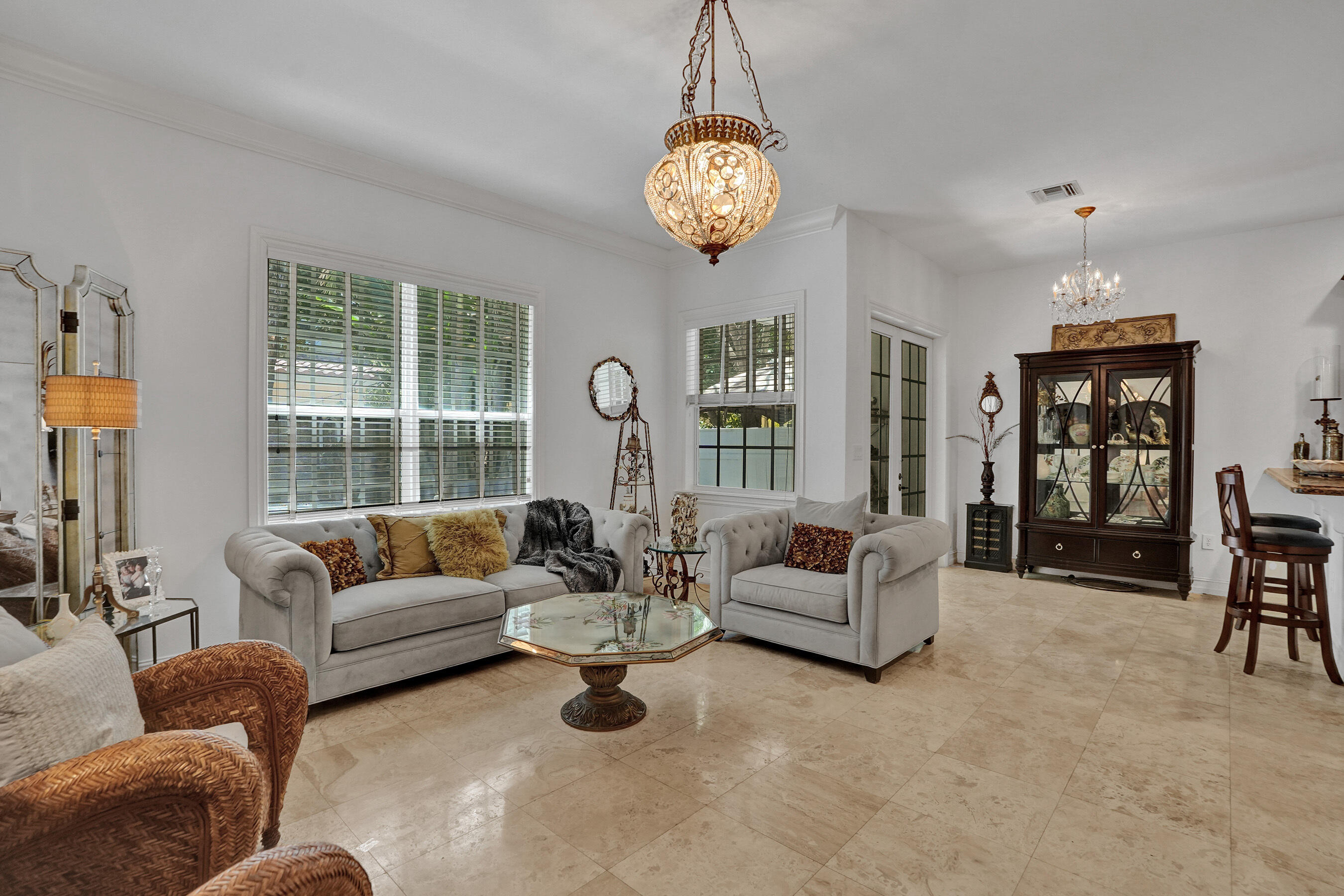 1127 North Victoria Park Road Fort Lauderdale, FL 33304 - Photo 13 of 45 DSC06815