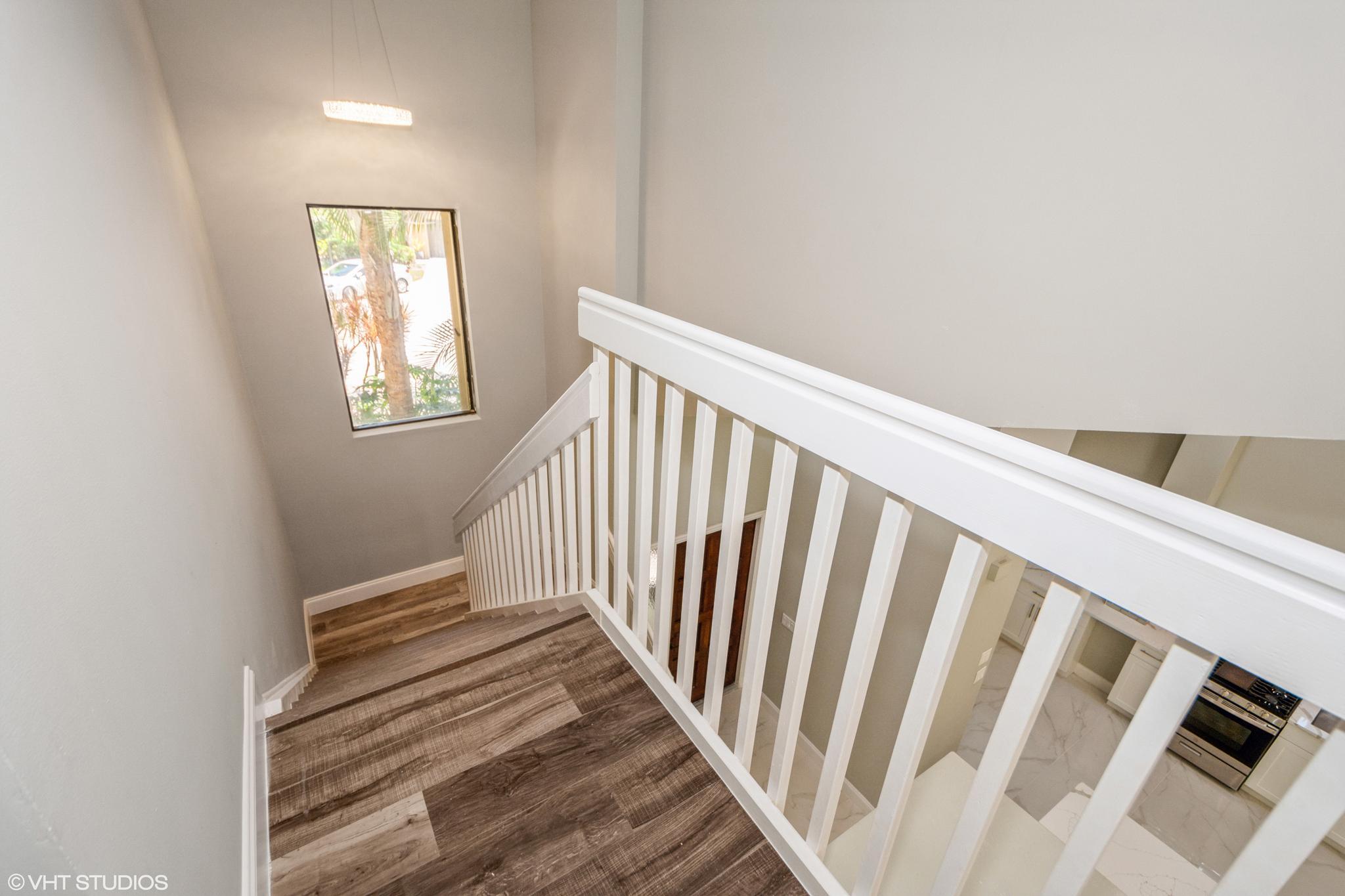 747 St Albans Drive Boca Raton, FL 33486 - Photo 15 of 40 16_747SaintAlbansDrive_68001_Staircase_H
