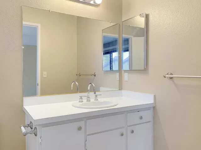 $2,350 | 53666 Avenida Vallejo, La Quinta, CA 92253