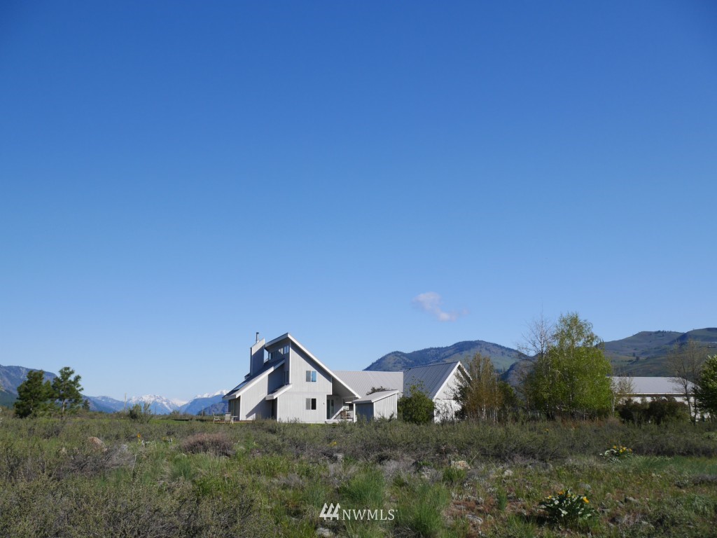 6 Wildflower Road Winthrop, WA 98862 - Photo 2 of 25 Gallery Image 2