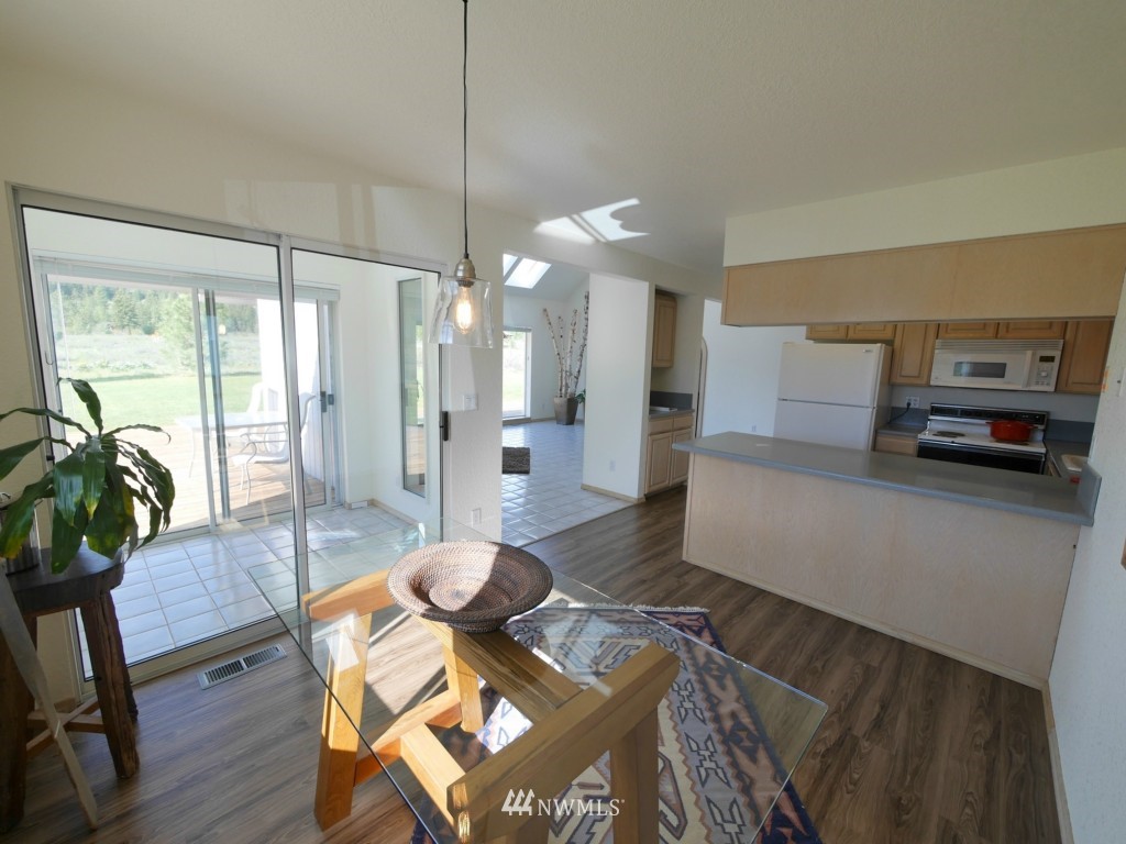 6 Wildflower Road Winthrop, WA 98862 - Photo 9 of 25 Gallery Image 9