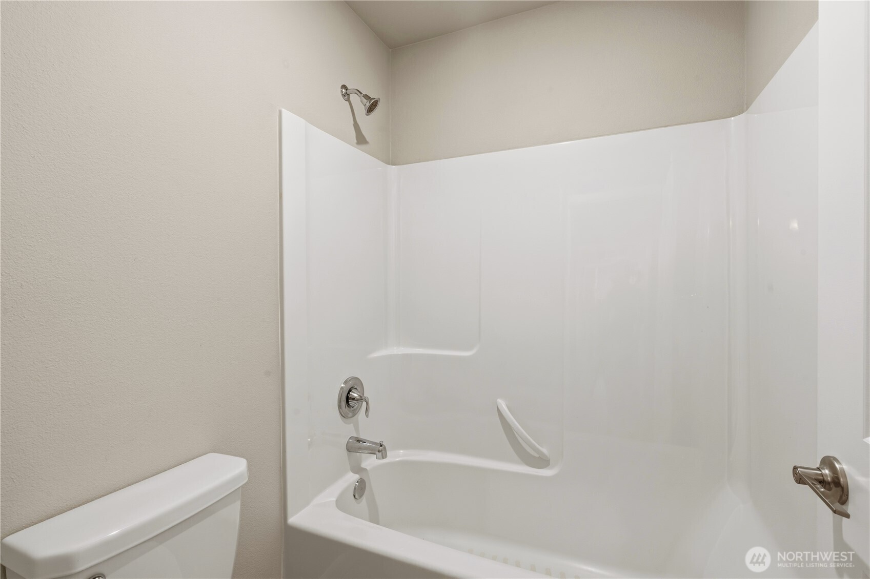 23615 43rd Drive Southeast Bothell, WA 98021 - Photo 26 of 35 a bathroom with a bathtub and toilet