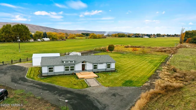 $485,000 | 3000 South 62nd Avenue, Yakima, WA 98903