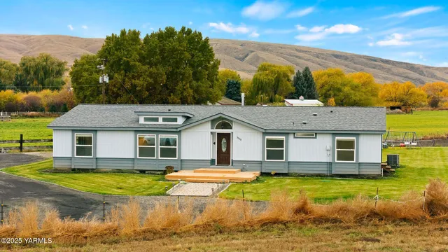 $485,000 | 3000 South 62nd Avenue, Yakima, WA 98903