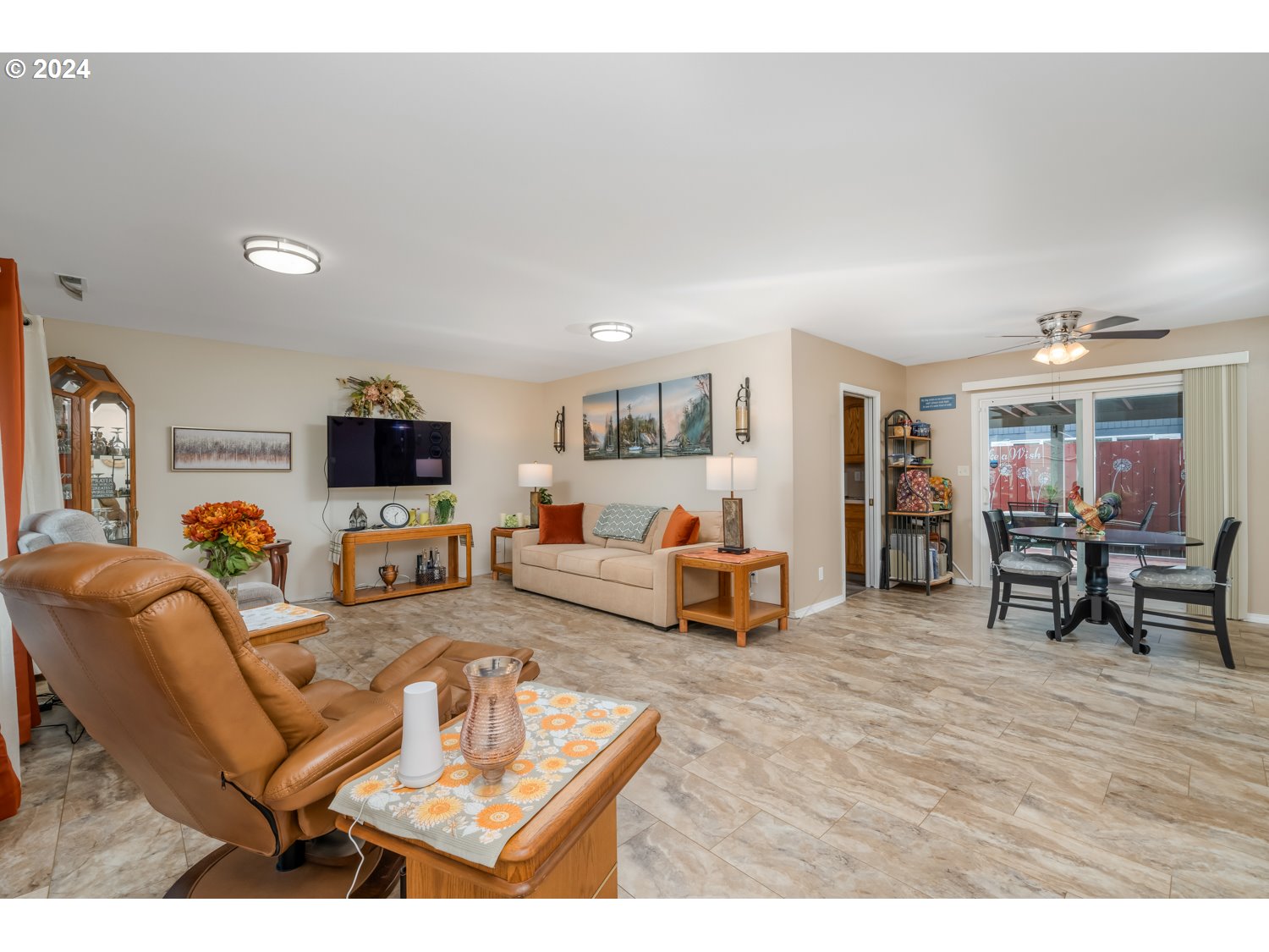 3217 Maple Street Longview, WA 98632 - Photo 8 of 32 a living room with furniture and a wooden floor