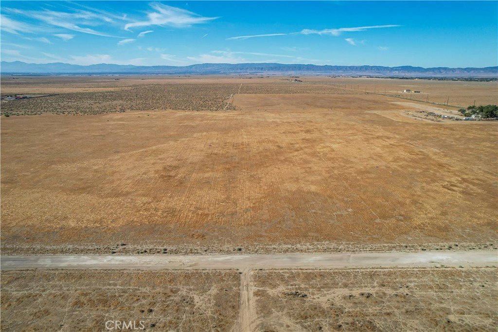 0 Cor Avenue Lancaster, CA 93536 - Photo 17 of 28 a view of an ocean