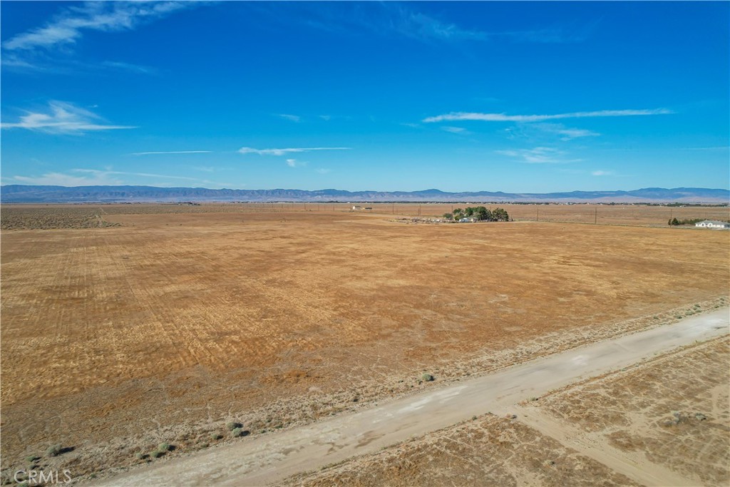 0 Cor Avenue Lancaster, CA 93536 - Photo 26 of 28 a view of an ocean