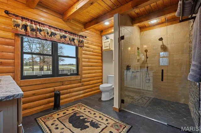 $959,900 | 7467 Walshville Trail, Hillsboro, IL 62049