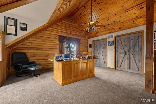 $929,900 | 7467 Walshville Trail, Hillsboro, IL 62049