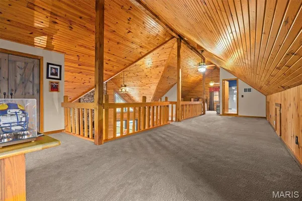 $929,900 | 7467 Walshville Trail, Hillsboro, IL 62049