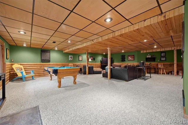 $959,900 | 7467 Walshville Trail, Hillsboro, IL 62049