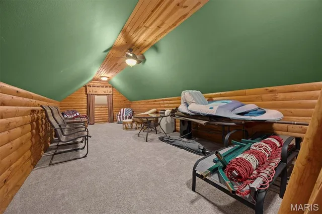 $959,900 | 7467 Walshville Trail, Hillsboro, IL 62049