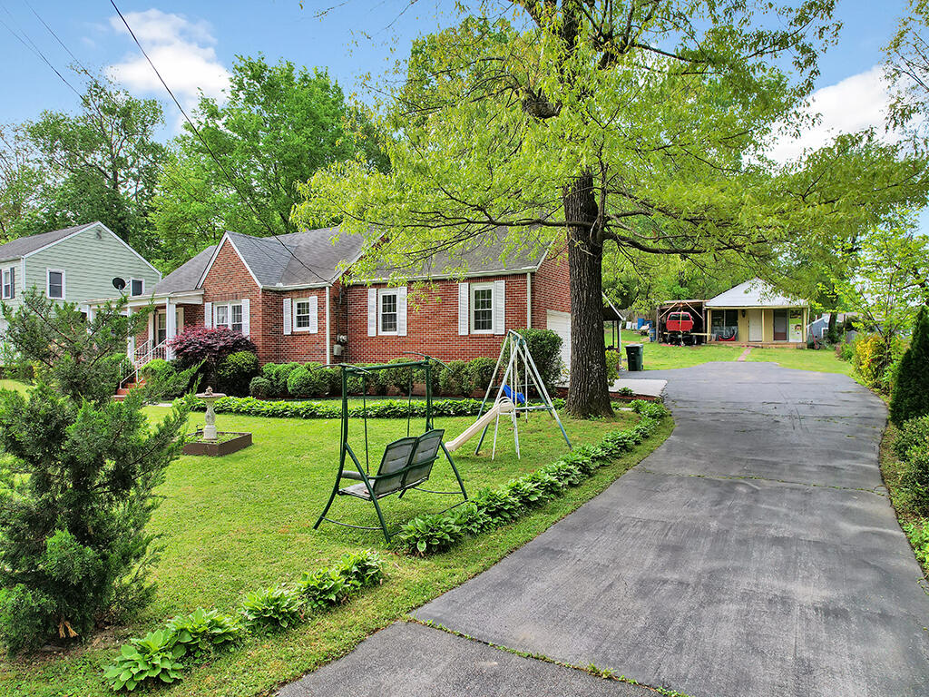1430 Williams Road Hixson, TN 37343 - Photo 3 of 34 04