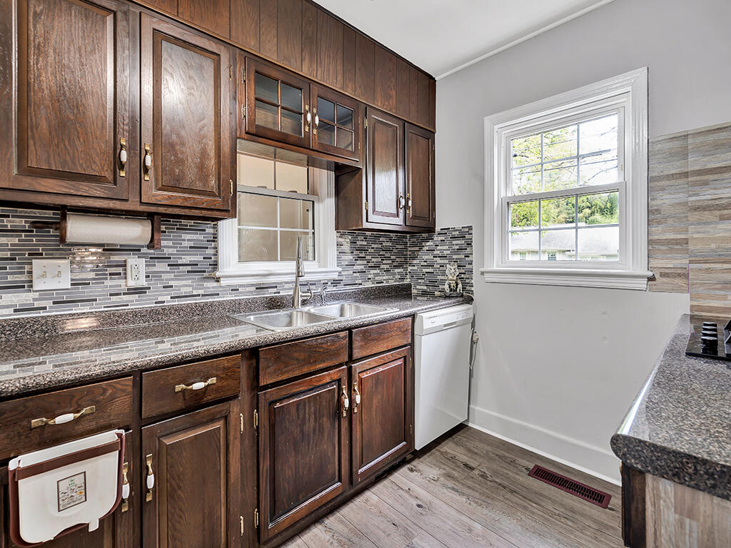 1430 Williams Road Hixson, TN 37343 - Photo 7 of 34 08