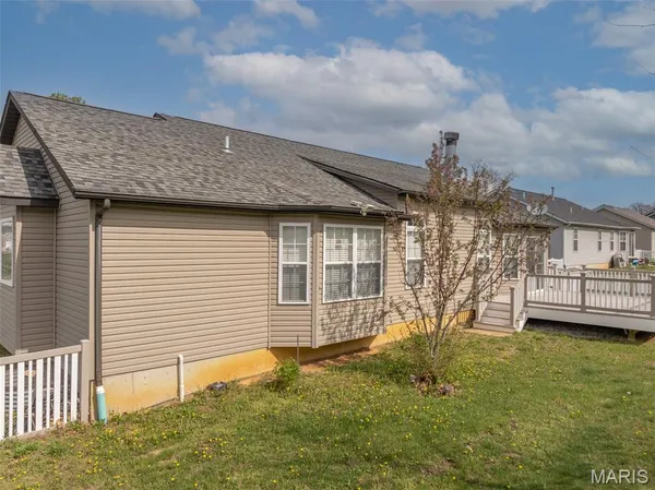 $330,000 | 299 Rockport Drive, Troy, MO 63379