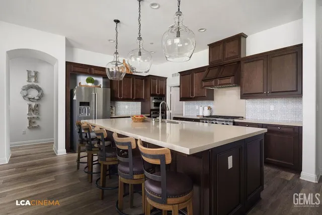 $899,000 | Undisclosed Address, Bakersfield, CA 93311