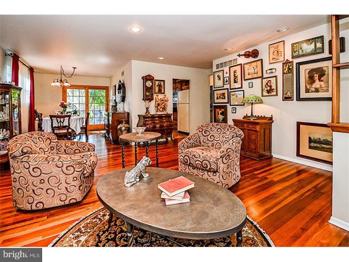 313 Church Road Jenkintown, PA 19046 - Photo 4 of 25 Living Room
