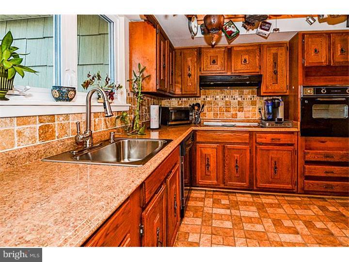 313 Church Road Jenkintown, PA 19046 - Photo 8 of 25 Kitchen