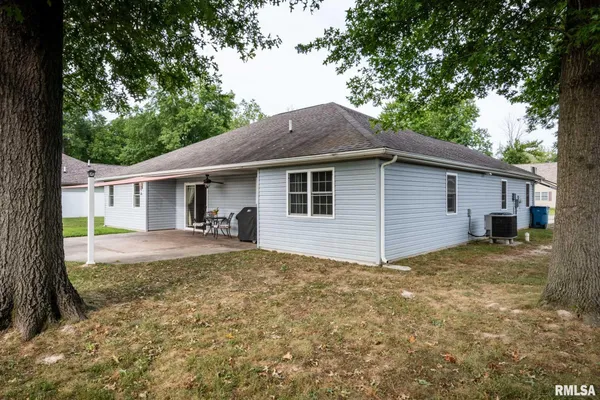 $249,900 | 402 Noah Lane, Carterville, IL 62918