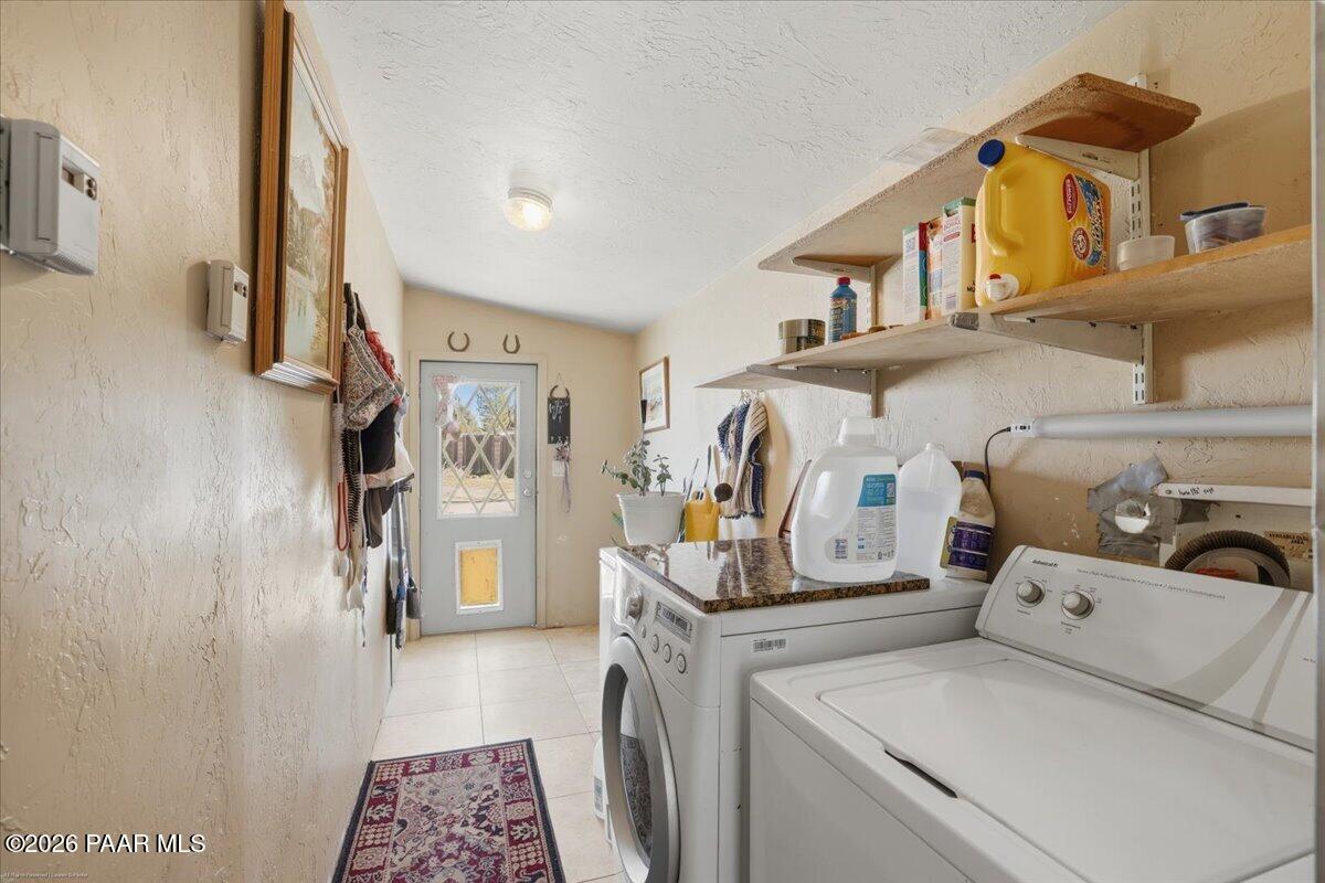 1180 Rolling Hills Road Paulden, AZ 86334 - Photo 20 of 33 18-Laundry