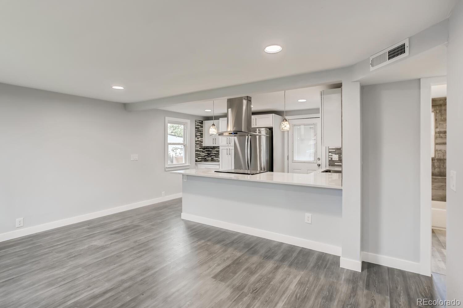812 Raleigh Street Denver, CO 80204 - Photo 7 of 30 Gallery Image 7