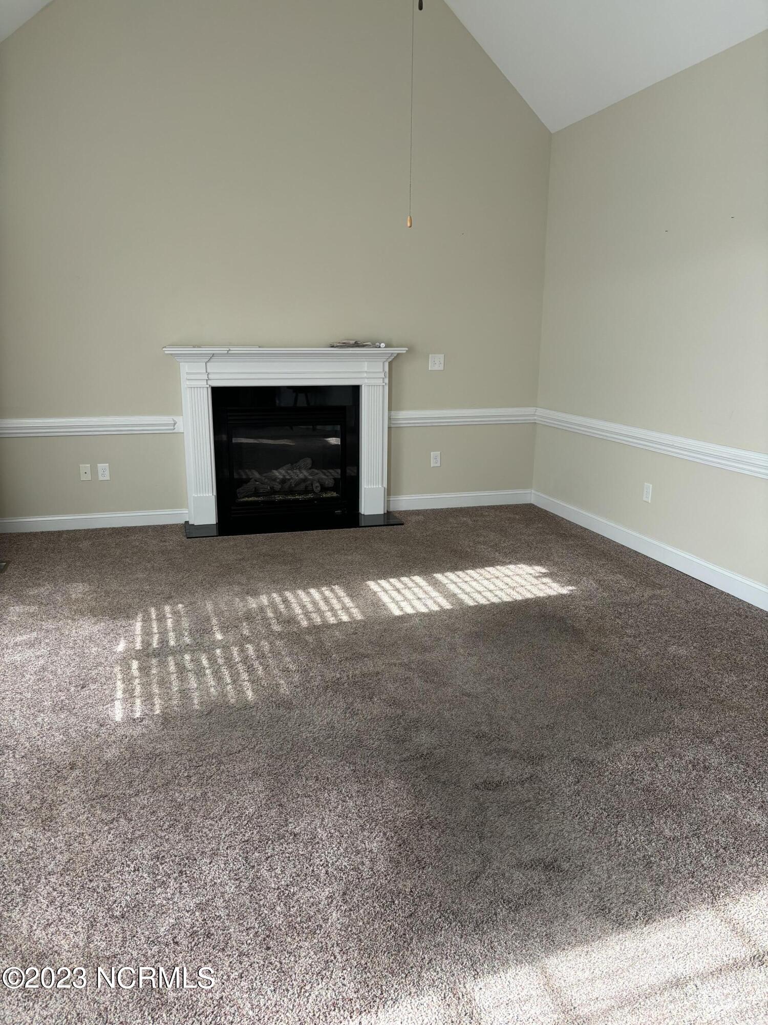 5959 Countryside Road Wilson, NC 27896 - Photo 12 of 17 Livingroom