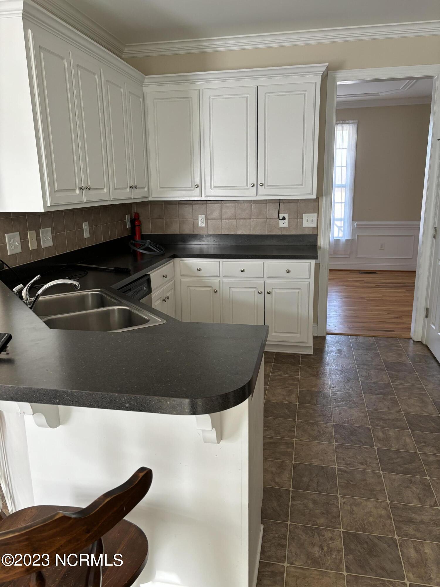 5959 Countryside Road Wilson, NC 27896 - Photo 14 of 17 Kitchen