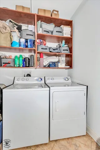 $2,600 | 4330 North Neva Avenue, Unit 202, Norridge, IL 60706