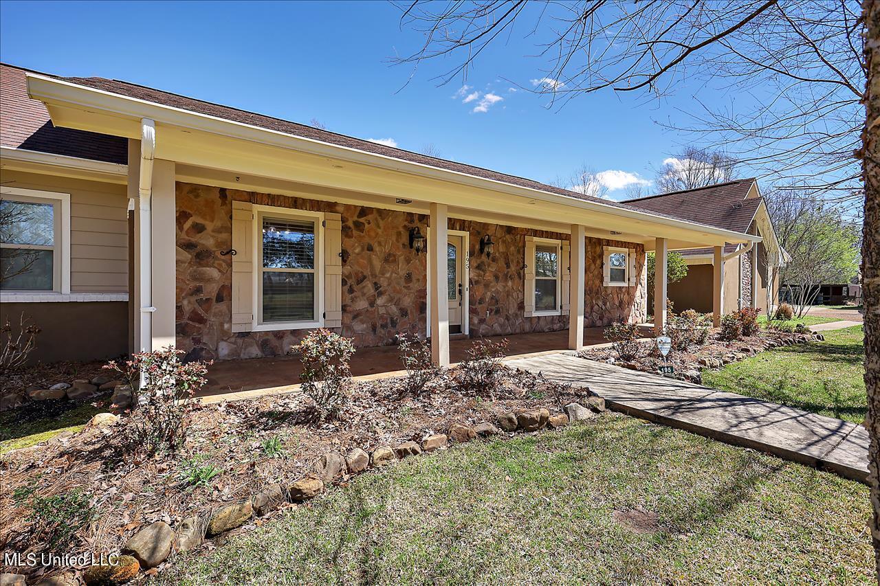 195 Oak Ridge Dr (5)