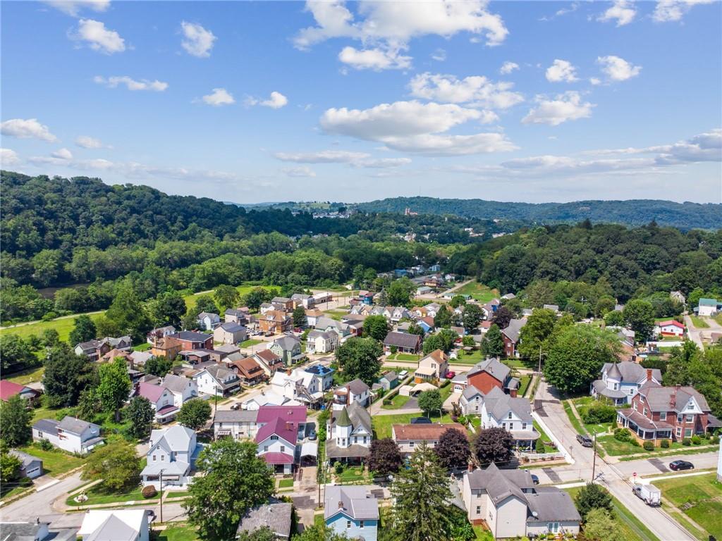 715 1/2 Armstrong, Unit 1/2 Apollo, PA 15613 - Photo 20 of 20 a view of a city