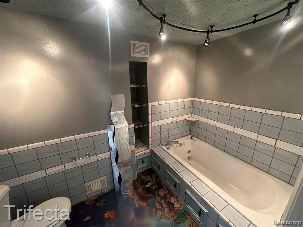 23930 21 Mile Road Macomb, MI 48042 - Photo 10 of 15