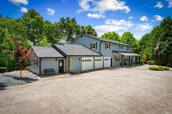 $709,000 | 940 Knollwood Lane, Mineral Bluff, GA 30559
