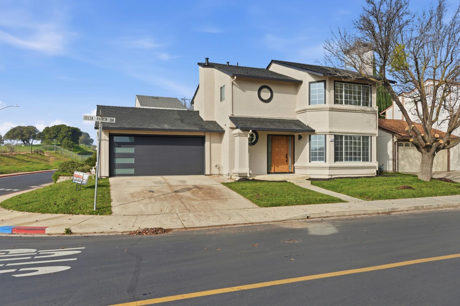 5301 Delta Ranch Drive Oakley, CA 94561 - Photo 3 of 35
