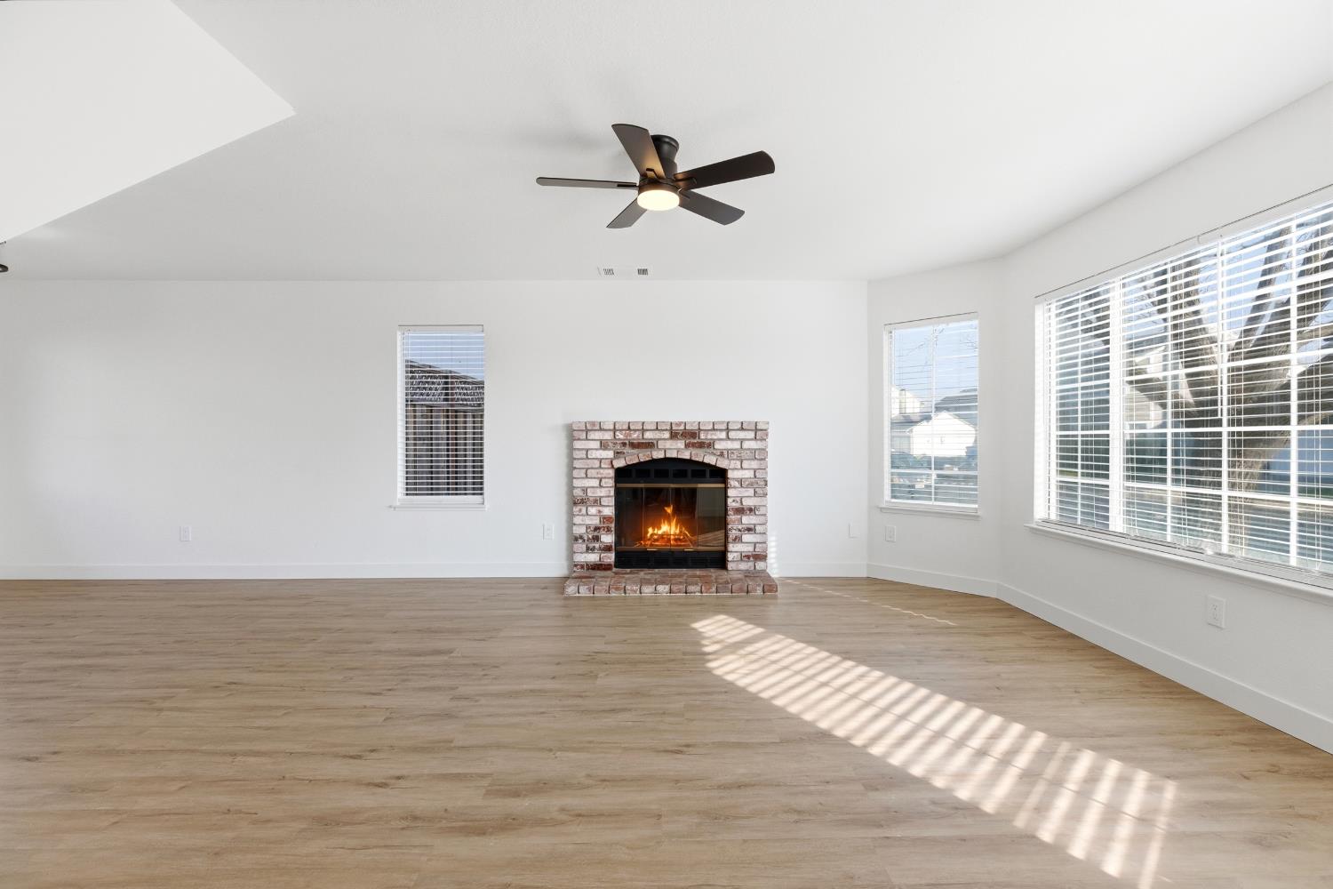 5301 Delta Ranch Drive Oakley, CA 94561 - Photo 7 of 35