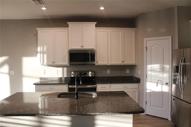 $2,900 | 6005 113th Terrace East, Parrish, FL 34219