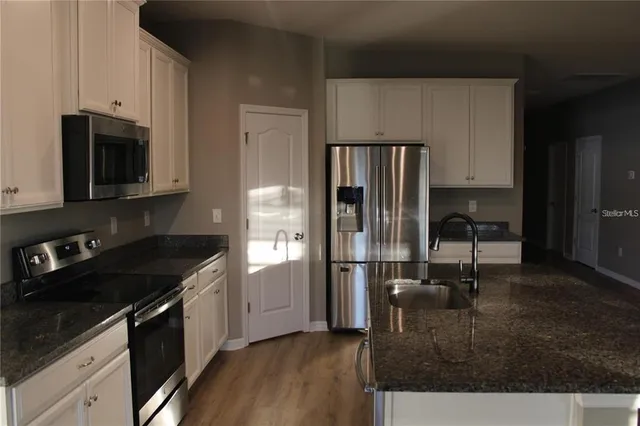 $2,900 | 6005 113th Terrace East, Parrish, FL 34219