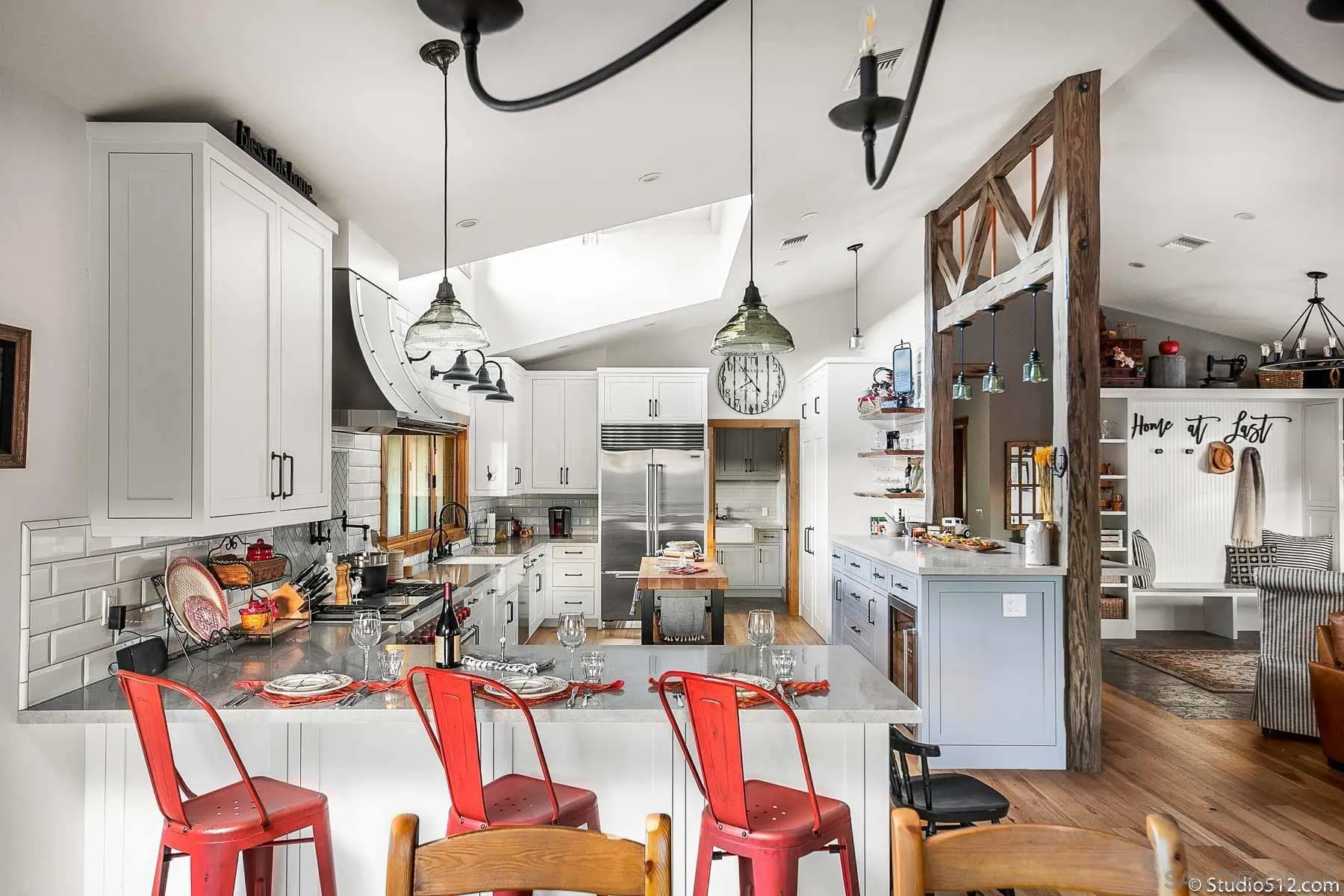 3208 Eagle Peak Road Julian, CA 92036 - Photo 34 of 65 a view of a kitchen and dining room