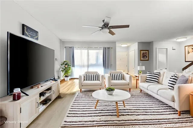 $469,000 | 1929 Glenoaks Boulevard, Unit 122, San Fernando, CA 91340