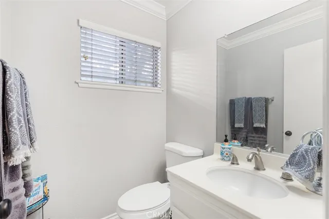 $469,000 | 1929 Glenoaks Boulevard, Unit 122, San Fernando, CA 91340