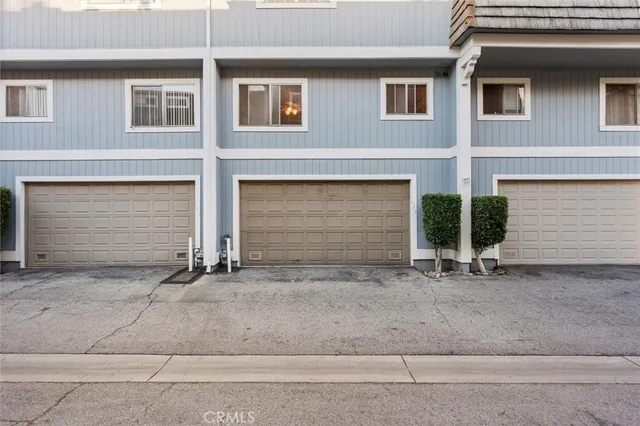 $469,000 | 1929 Glenoaks Boulevard, Unit 122, San Fernando, CA 91340