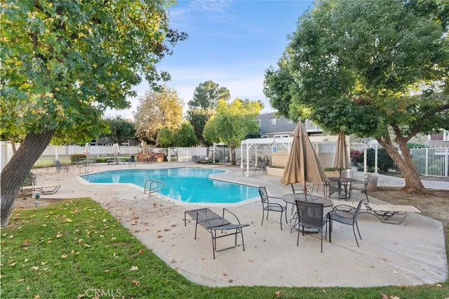 $469,000 | 1929 Glenoaks Boulevard, Unit 122, San Fernando, CA 91340