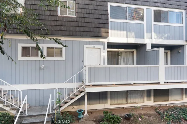 $469,000 | 1929 Glenoaks Boulevard, Unit 122, San Fernando, CA 91340