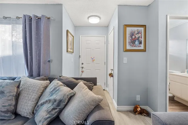 $469,000 | 1929 Glenoaks Boulevard, Unit 122, San Fernando, CA 91340