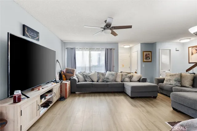 $469,000 | 1929 Glenoaks Boulevard, Unit 122, San Fernando, CA 91340