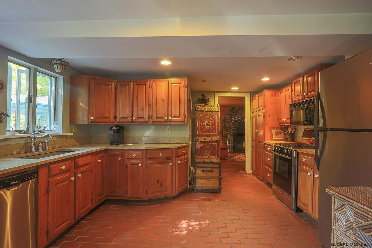 471 Lake Desolation Road Greenfield, NY 12850 - Photo 7 of 22 Photo 7