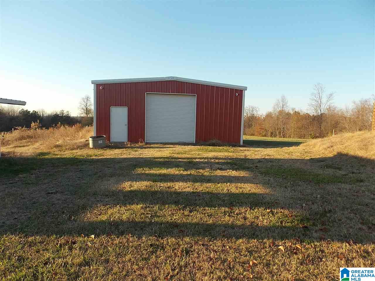 951 County Road 12 Oneonta, AL 35121 - Photo 34 of 44