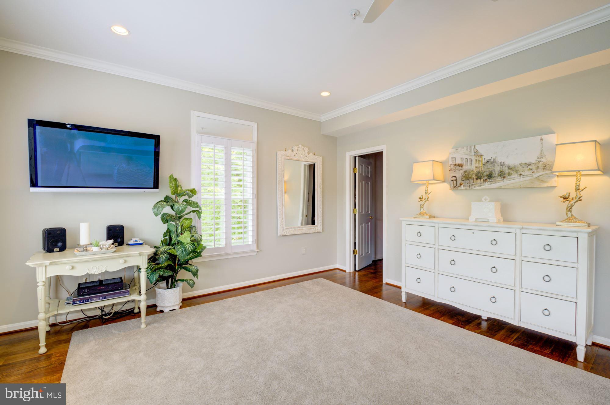 382 Hart Road Gaithersburg, MD 20878 - Photo 11 of 28 Gallery Image 11