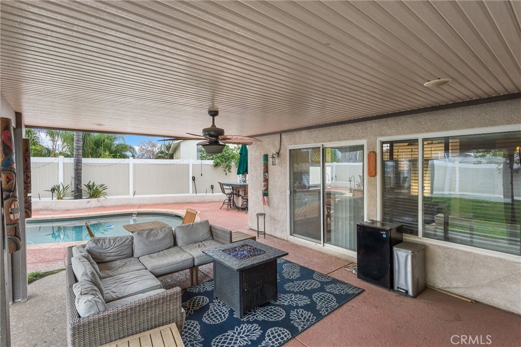 2165 Mintzer Street Colton, CA 92324 - Photo 31 of 40 a outdoor living space with furniture