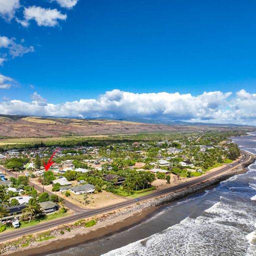 Elepaio Road Kekaha, HI 96752 - Photo 8 of 12 a view of a city